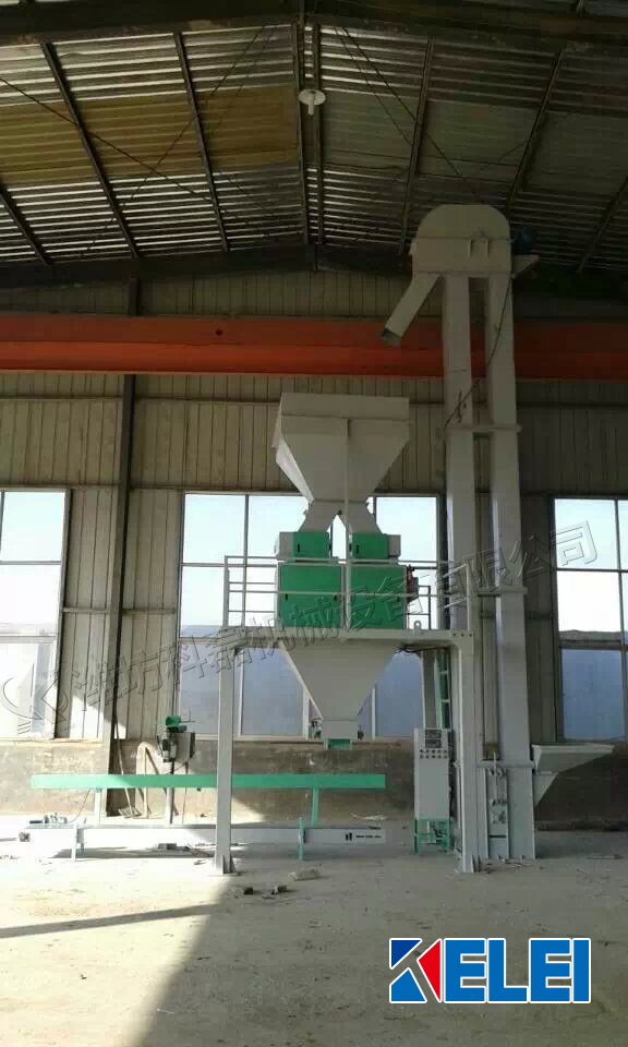 KLC-50K包裝(zhuang)機（單鬥(dòu)雙秤） 敞(chang)口袋包(bāo)裝機 敞(chǎng)口袋包(bao)裝秤 第(di)3張