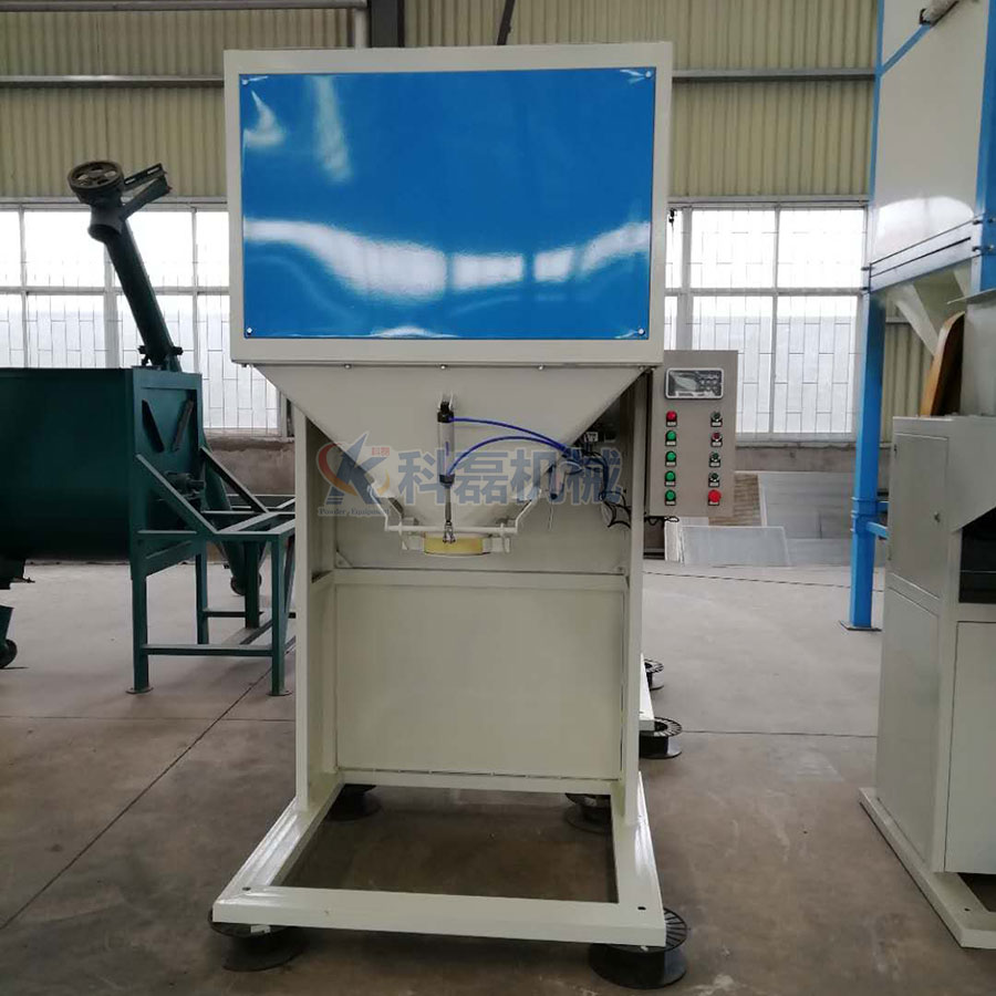 KLC-50K包裝機(jī)（單鬥雙(shuāng)秤） 敞口(kou)袋包裝(zhuang)機 敞口(kou)袋包裝(zhuang)秤 第1張(zhāng)