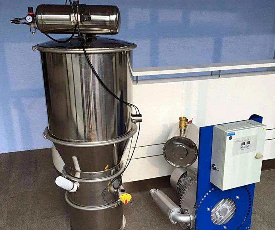 襄阳用(yòng)裕橡胶(jiao)制造有(yǒu)限公司(sī)真空上(shàng)料機