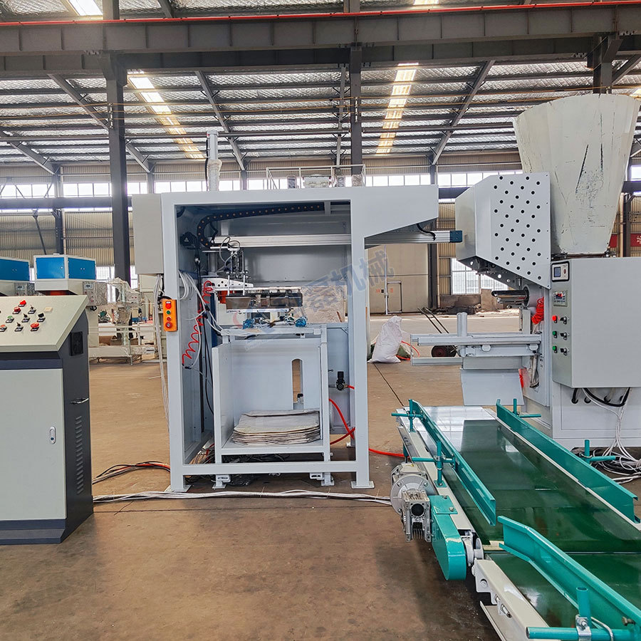 襄阳用裕橡胶制造有限公司全(quán)自動包裝(zhuang)機