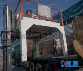 襄阳(yáng)用裕橡胶制造(zào)有限公司噸袋(dai)包裝機發貨現(xiàn)場實拍